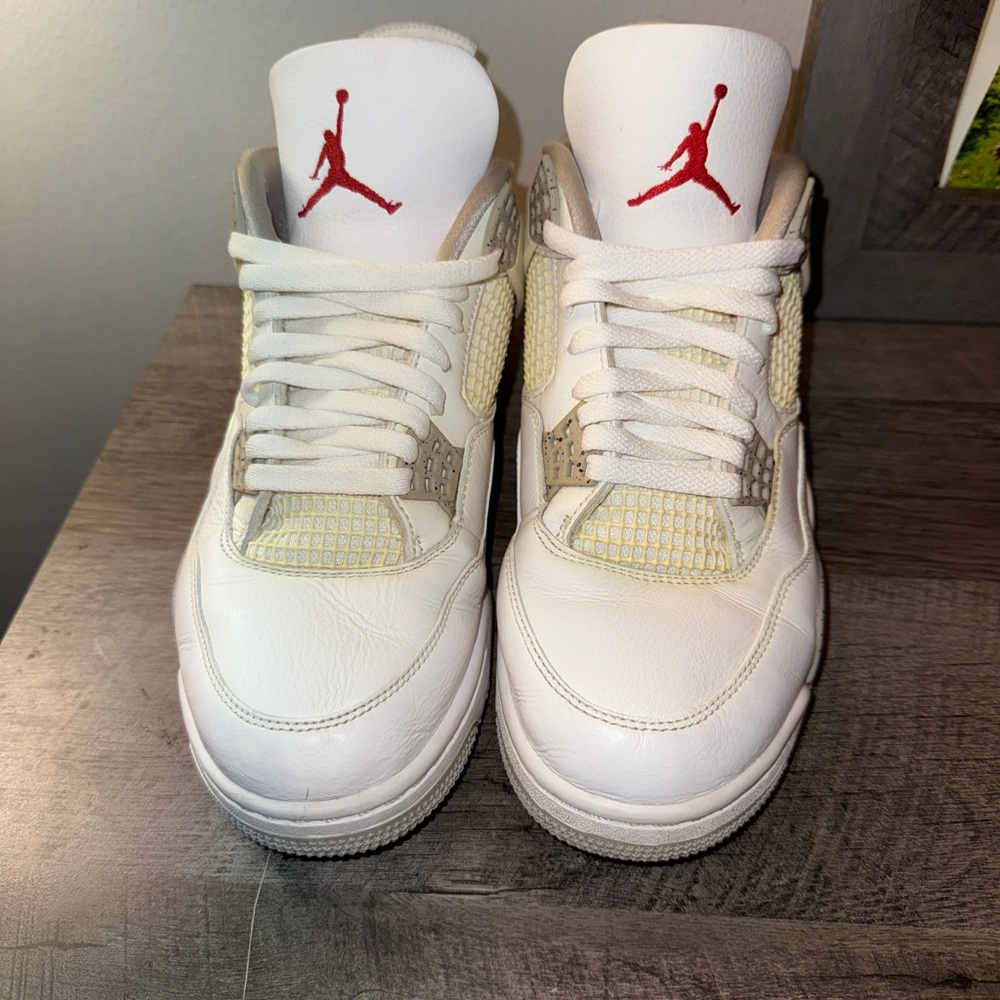 Retro White Oreo 4s